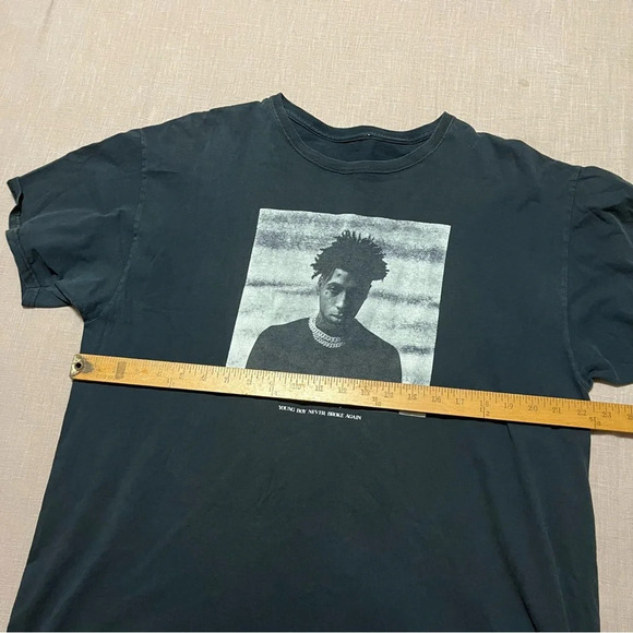 NBA YoungBoy Black and White Graphic tee faded worn in look men’s size x-large - Picture 5 of 7